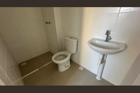 Apartamento à venda com 52m², 2 quartos e 1 vaga Apartamento à venda com 52m², 2 quartos e 1 vagaBanheiro da Suíte