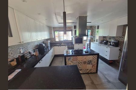 Casa à venda com 3 quartos, 120m² em Piratininga, Niterói