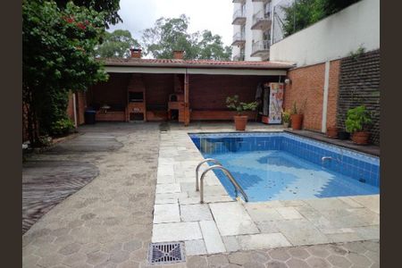 Casa à venda com 380m², 3 quartos e 4 vagas