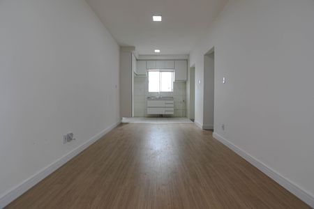 Sala de apartamento para alugar com 2 quartos, 58m² em Jundiapeba, Mogi das Cruzes