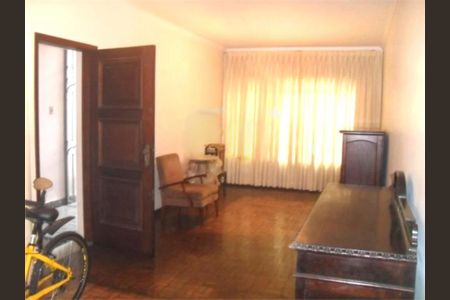 Casa à venda com 180m², 3 quartos e 2 vagas