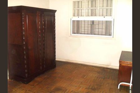 Casa à venda com 3 quartos, 180m² em Jardim Petropolis, São Paulo