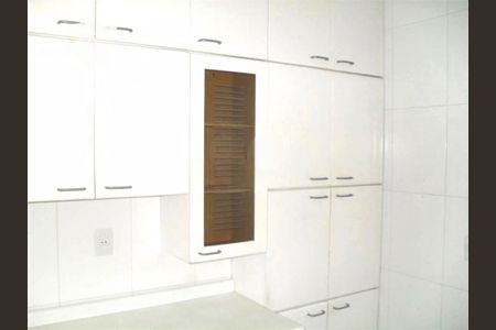 Casa à venda com 180m², 3 quartos e 2 vagas