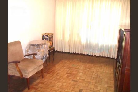 Casa à venda com 3 quartos, 180m² em Jardim Petropolis, São Paulo