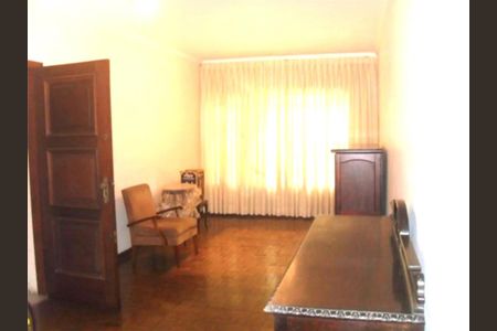 Casa à venda com 3 quartos, 180m² em Jardim Petropolis, São Paulo