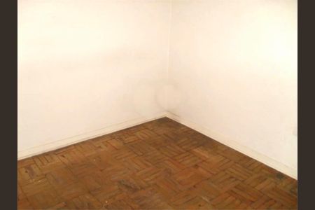 Casa à venda com 3 quartos, 180m² em Jardim Petropolis, São Paulo