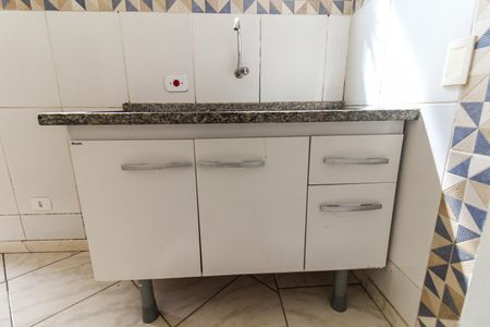 Sala/Cozinha de casa para alugar com 1 quarto, 40m² em Vila Carmosina, São Paulo