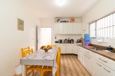 Casa à venda com 183m², 3 quartos e 4 vagasCozinha