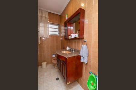 Casa à venda com 183m², 3 quartos e 4 vagasBanheiro 2