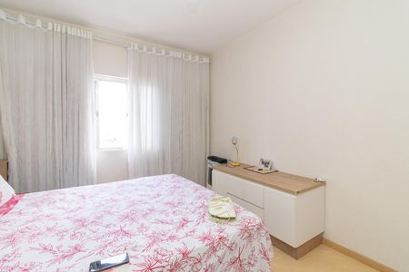 Casa à venda com 183m², 3 quartos e 4 vagasSuíte