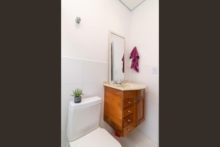 Casa à venda com 183m², 3 quartos e 4 vagasBanheiro 1