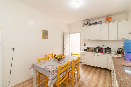 Casa à venda com 183m², 3 quartos e 4 vagasCozinha