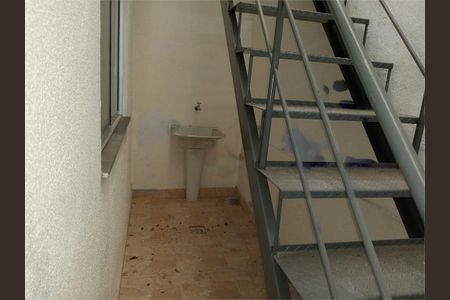 Casa de condomínio à venda com 52m², 2 quartos e sem vaga