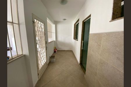 Casa à venda com 168m², 2 quartos e 3 vagas