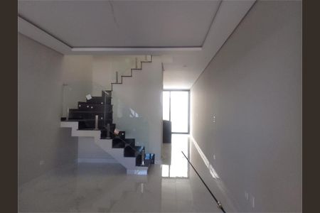 Casa à venda com 140m², 3 quartos e 2 vagas