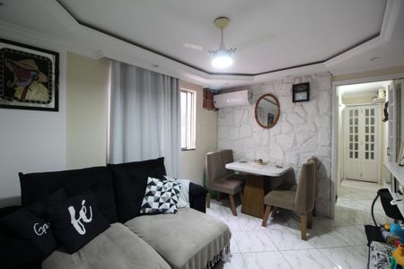 Sala de apartamento à venda com 2 quartos, 50m² em Camorim, Rio de Janeiro