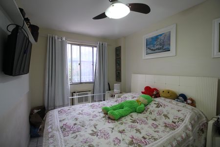 Quarto 1 de apartamento à venda com 2 quartos, 50m² em Camorim, Rio de Janeiro