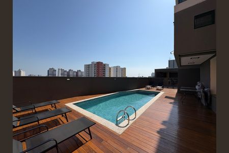 Apartamento à venda com 40m², 2 quartos e 1 vaga Apartamento à venda com 40m², 2 quartos e 1 vagaÁrea comum - Piscina