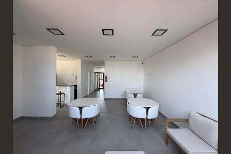 Apartamento à venda com 40m², 2 quartos e 1 vaga Apartamento à venda com 40m², 2 quartos e 1 vagaÁrea comum - Salão de festas