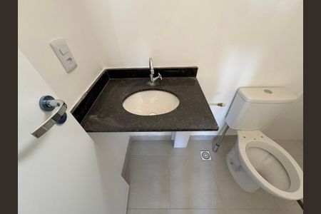 Apartamento à venda com 40m², 2 quartos e 1 vaga Apartamento à venda com 40m², 2 quartos e 1 vagaBanheiro