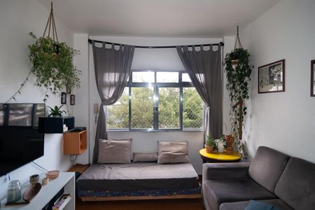 Apartamento à venda com 68m², 2 quartos e sem vaga Apartamento à venda com 68m², 2 quartos e sem vagaSala