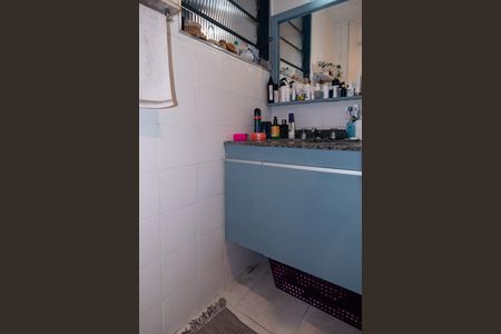 Apartamento à venda com 68m², 2 quartos e sem vaga Apartamento à venda com 68m², 2 quartos e sem vagaBanheiro