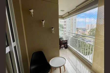 Apartamento à venda com 84m², 3 quartos e 2 vagas Apartamento à venda com 84m², 3 quartos e 2 vagasVaranda