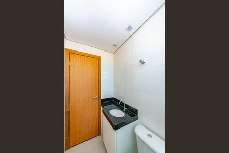 Apartamento à venda com 60m², 2 quartos e 2 vagas Apartamento à venda com 60m², 2 quartos e 2 vagasBanheiro da Suíte
