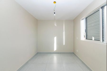 Apartamento à venda com 60m², 2 quartos e 2 vagas Apartamento à venda com 60m², 2 quartos e 2 vagasSuíte