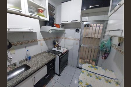 Casa de condomínio à venda com 85m², 4 quartos e sem vaga