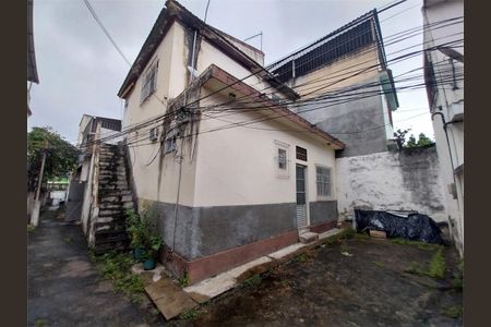 Casa de condomínio à venda com 85m², 4 quartos e sem vaga