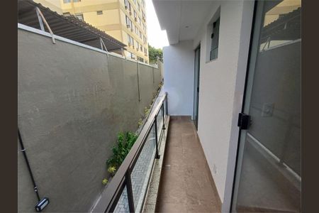 Casa à venda com 98m², 3 quartos e 1 vaga
