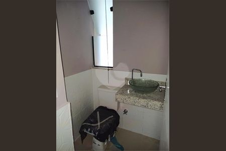 Casa à venda com 98m², 3 quartos e 1 vaga