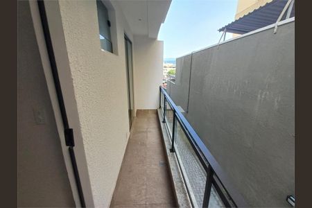 Casa à venda com 98m², 3 quartos e 1 vaga