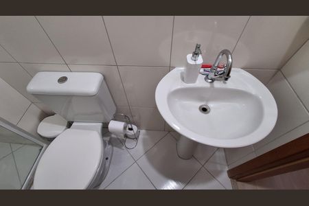 Apartamento à venda com 62m², 2 quartos e 2 vagas Apartamento à venda com 62m², 2 quartos e 2 vagasBanheiro Social