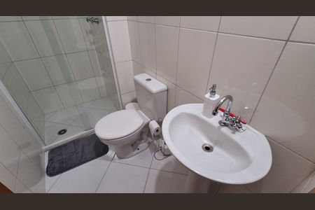 Apartamento à venda com 62m², 2 quartos e 2 vagas Apartamento à venda com 62m², 2 quartos e 2 vagasBanheiro Social