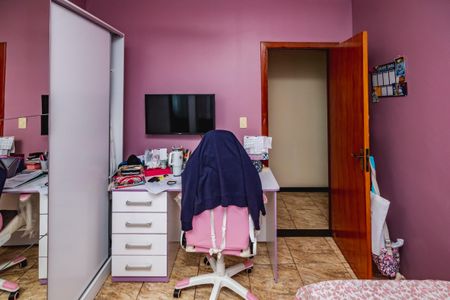 Casa à venda com 180m², 3 quartos e 3 vagasQuarto 2