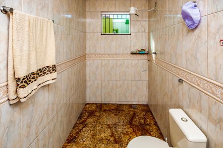 Casa à venda com 180m², 3 quartos e 3 vagasBanheito Social 2