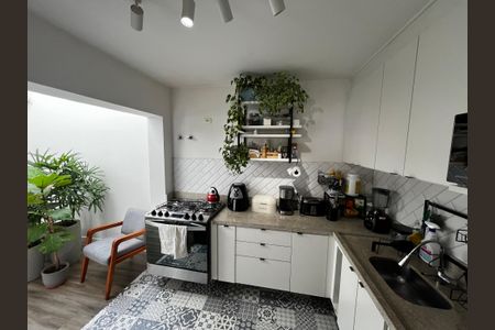 Casa de condomínio à venda com 242m², 3 quartos e 2 vagasCozinha