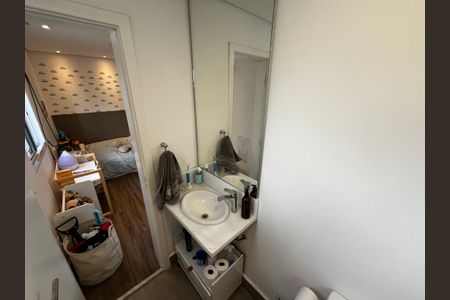 Casa de condomínio à venda com 242m², 3 quartos e 2 vagasBanheiro da Suíte 2