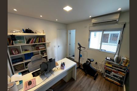 Casa de condomínio à venda com 242m², 3 quartos e 2 vagasSuíte 1