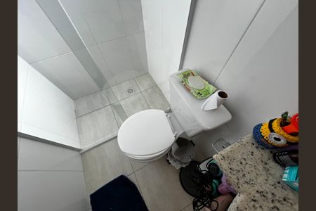 Casa de condomínio à venda com 242m², 3 quartos e 2 vagasBanheiro da Suíte1