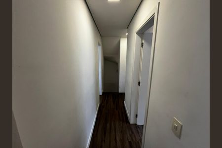 Casa de condomínio à venda com 242m², 3 quartos e 2 vagasCorredor