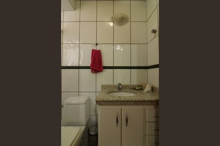 Apartamento para alugar com 188m², 4 quartos e 4 vagasSuíte 2 Banheiro