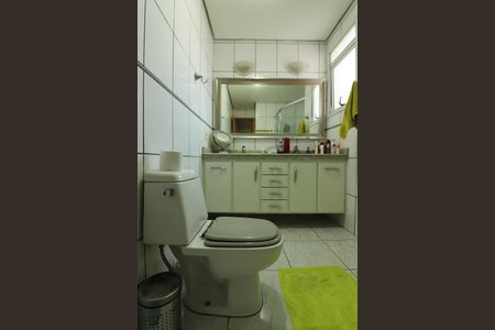 Apartamento para alugar com 188m², 4 quartos e 4 vagasSuíte 1 Banheiro