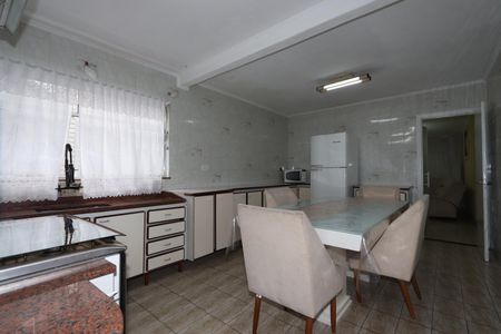 Casa à venda com 160m², 3 quartos e 2 vagasCozinha