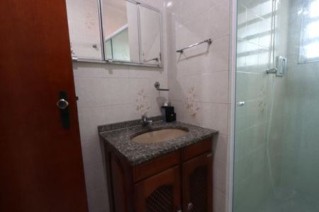 Casa à venda com 160m², 3 quartos e 2 vagasBanheiro Social
