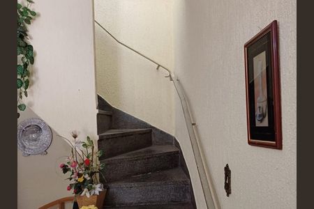 Escadas de casa à venda com 2 quartos, 127m² em Mandaqui, São Paulo