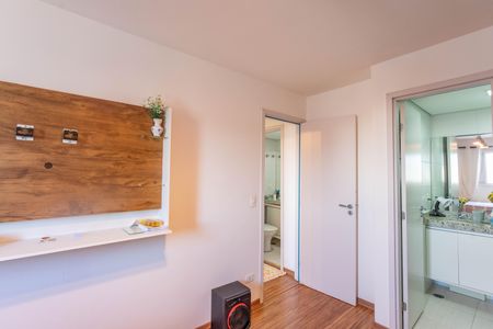 Apartamento à venda com 56m², 2 quartos e 1 vaga Apartamento à venda com 56m², 2 quartos e 1 vagaSuíte