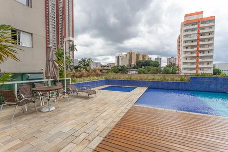 Apartamento à venda com 56m², 2 quartos e 1 vaga Apartamento à venda com 56m², 2 quartos e 1 vagaÁrea comum - Piscina